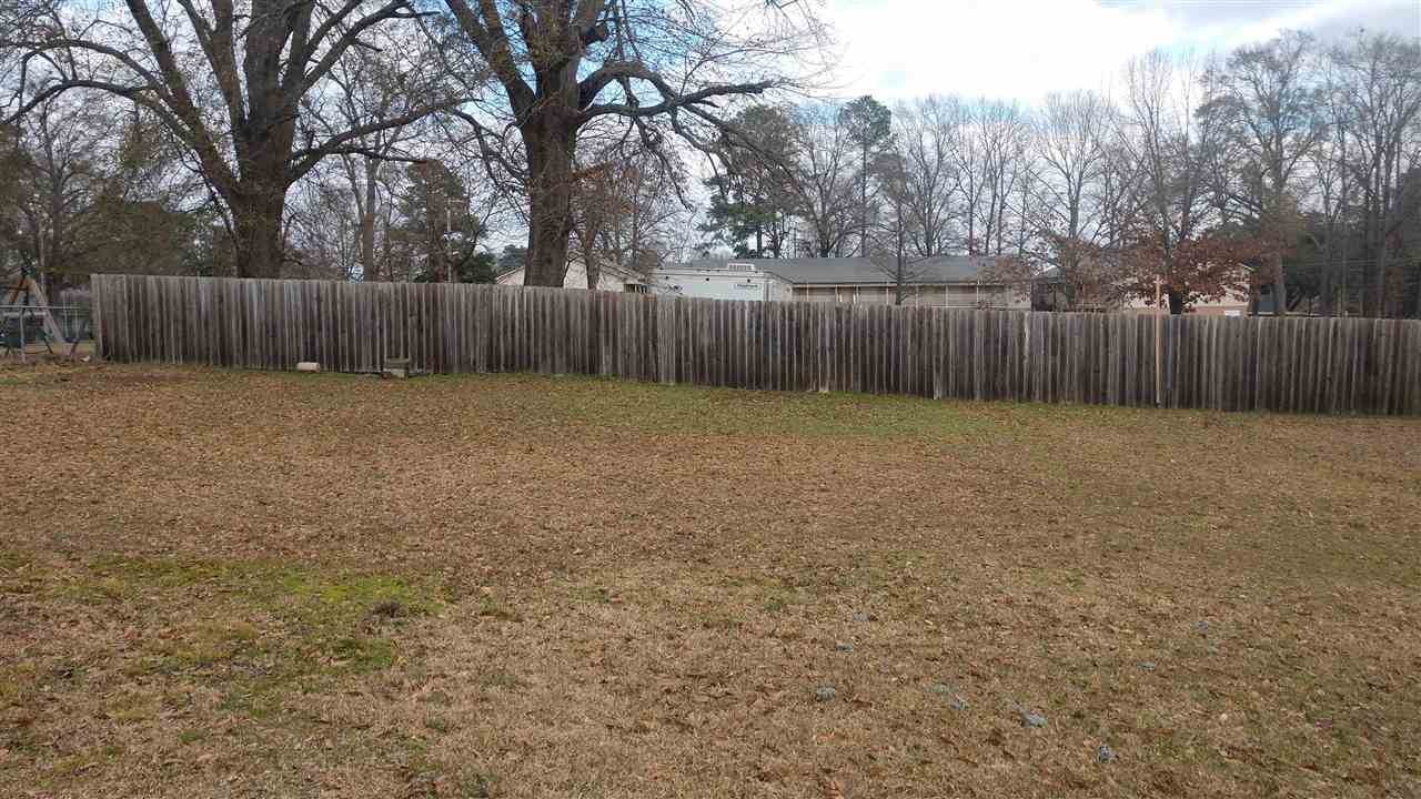 2424 Senator, Texarkana, AR 71854