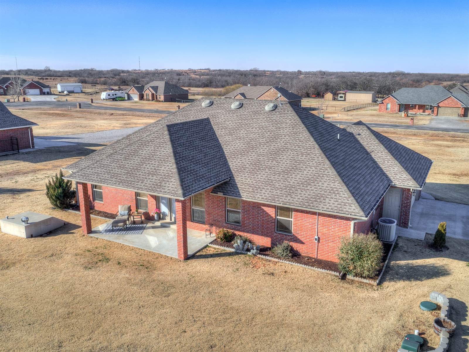 2083 County Road 1237, Tuttle, OK 73089