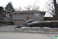 2120 W Palmer, Sioux City, IA 51103