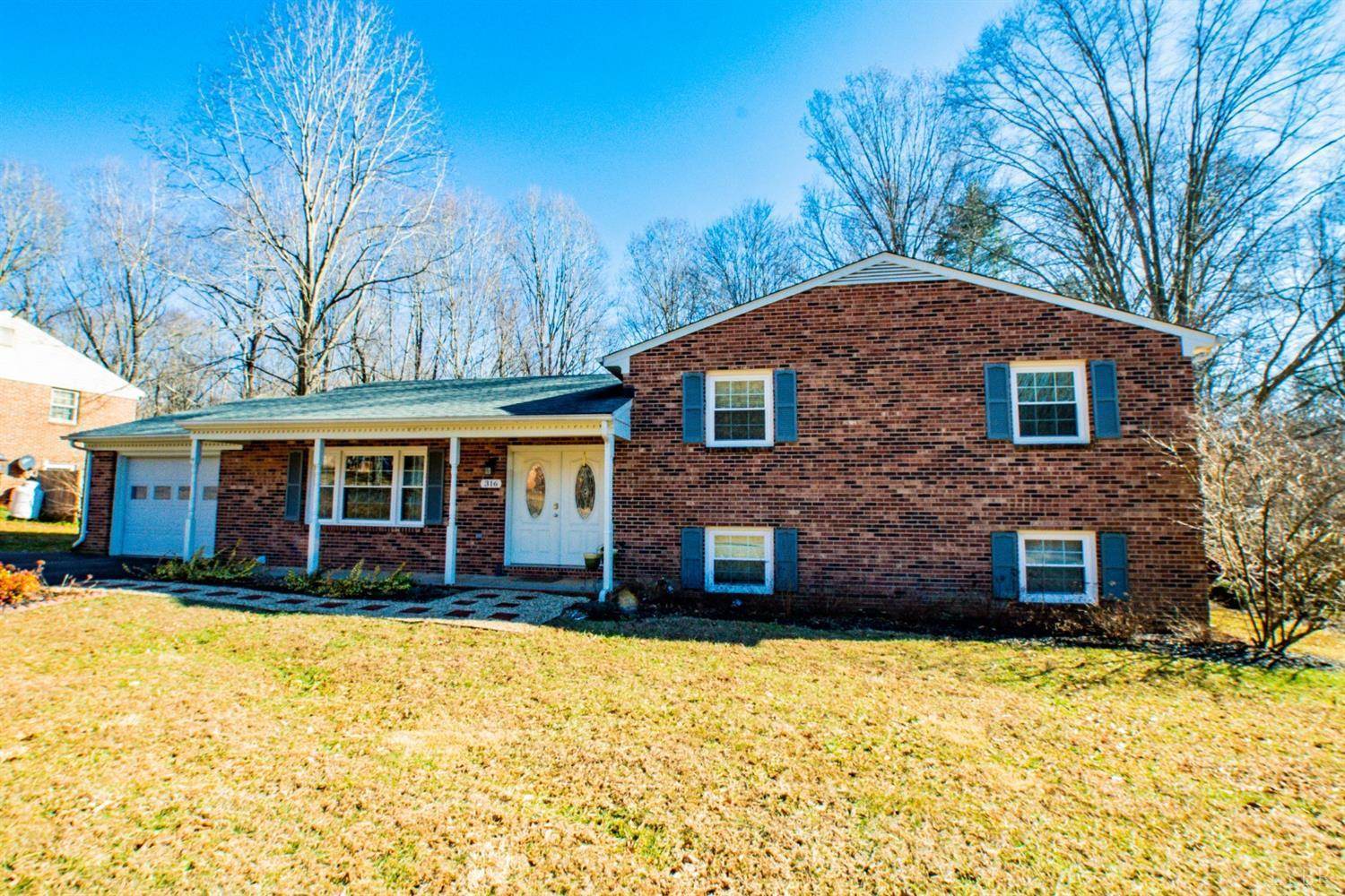 316 Burr Oak Road, Lynchburg, VA 24502