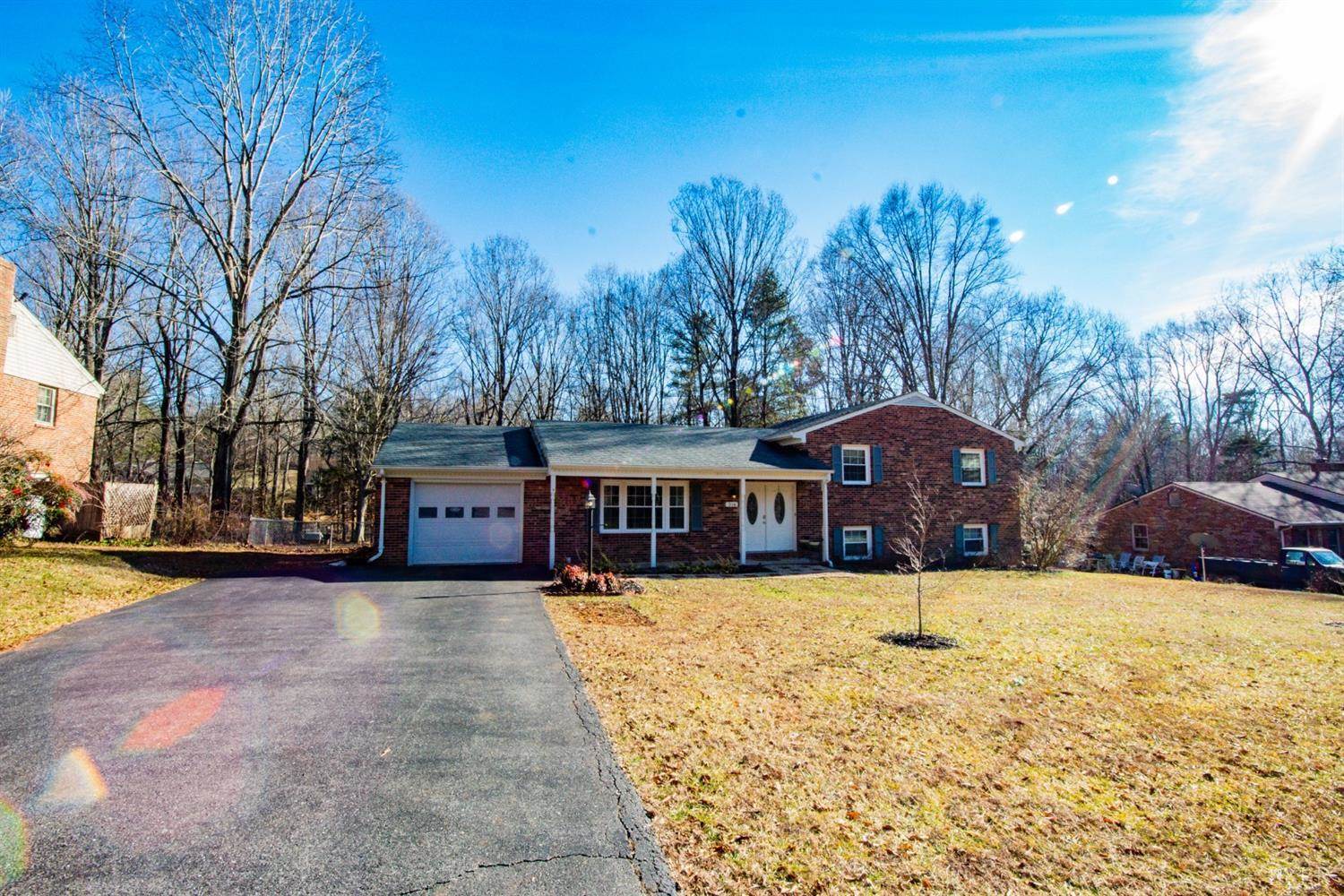 316 Burr Oak Road, Lynchburg, VA 24502