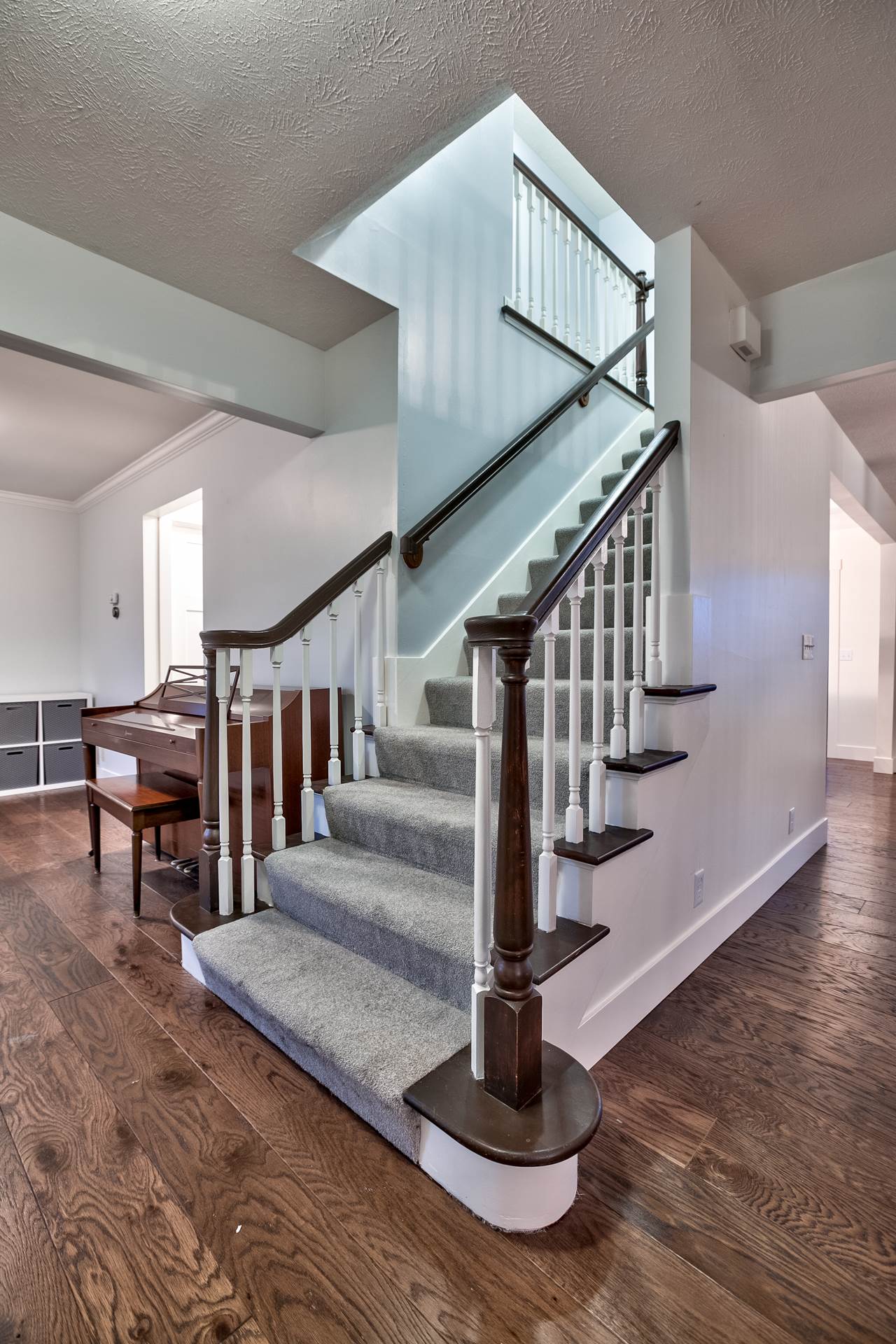 20716 Sequoia Street, Elkhorn, NE 68022