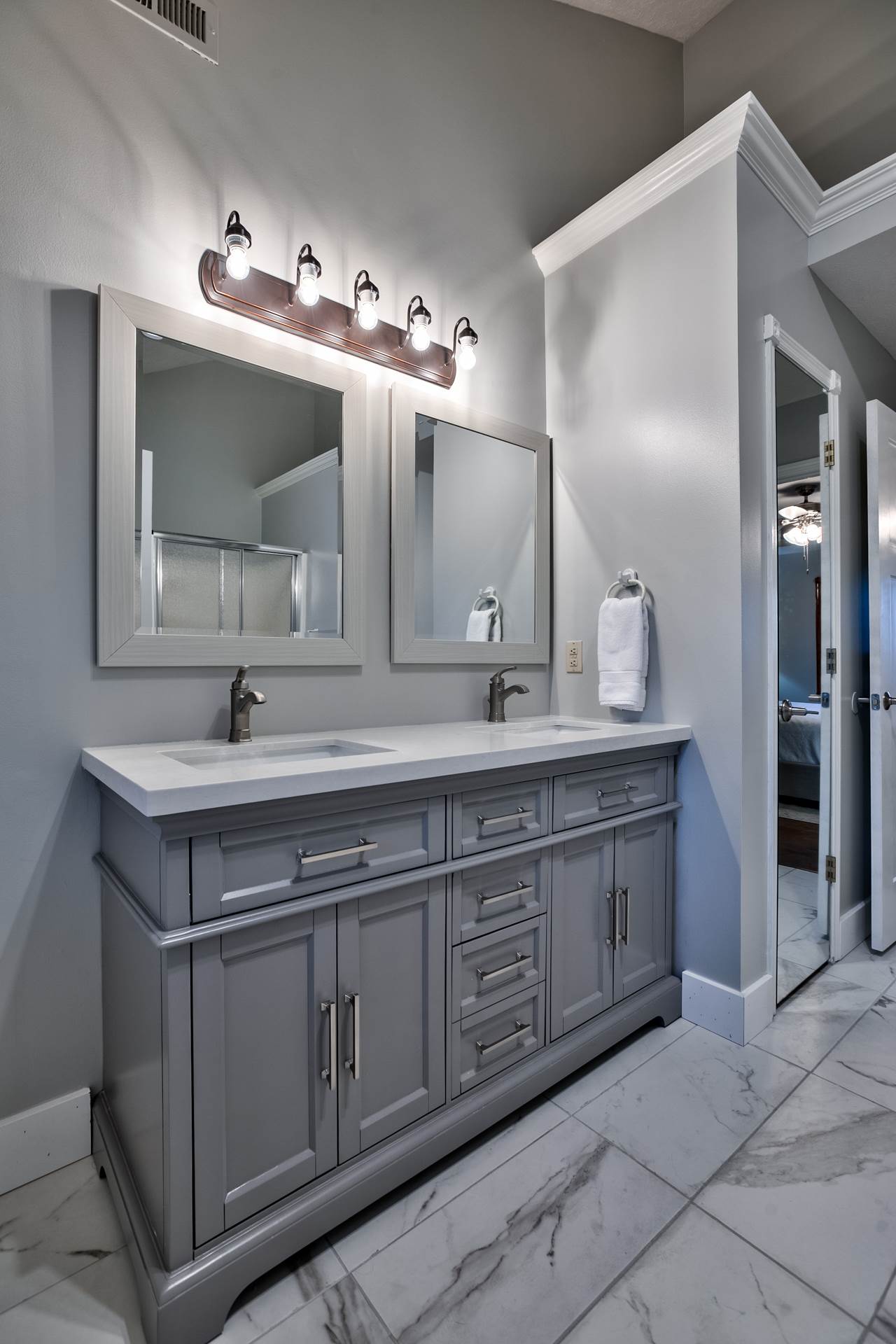 20716 Sequoia Street, Elkhorn, NE 68022