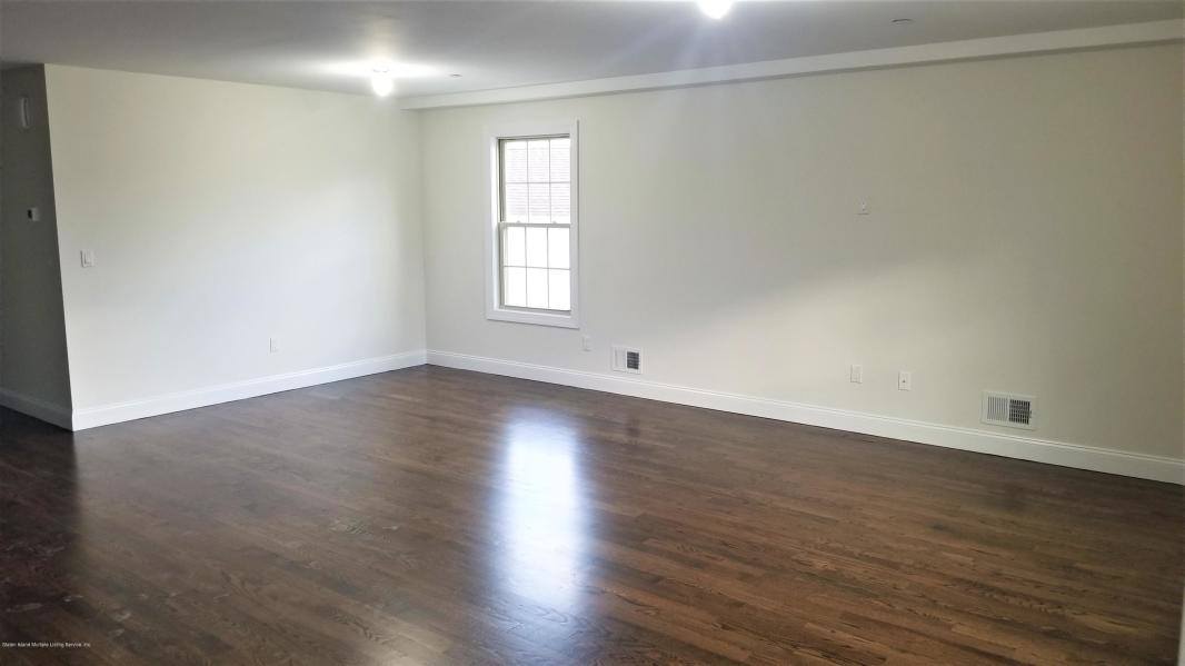 11 Mc Dermott Ave ,#B, Staten Island, NY 10305