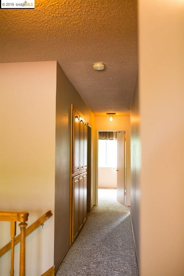 5873 Caulfield Dr, Clayton, CA 94517