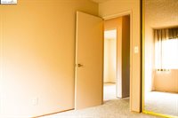 5873 Caulfield Dr, Clayton, CA 94517