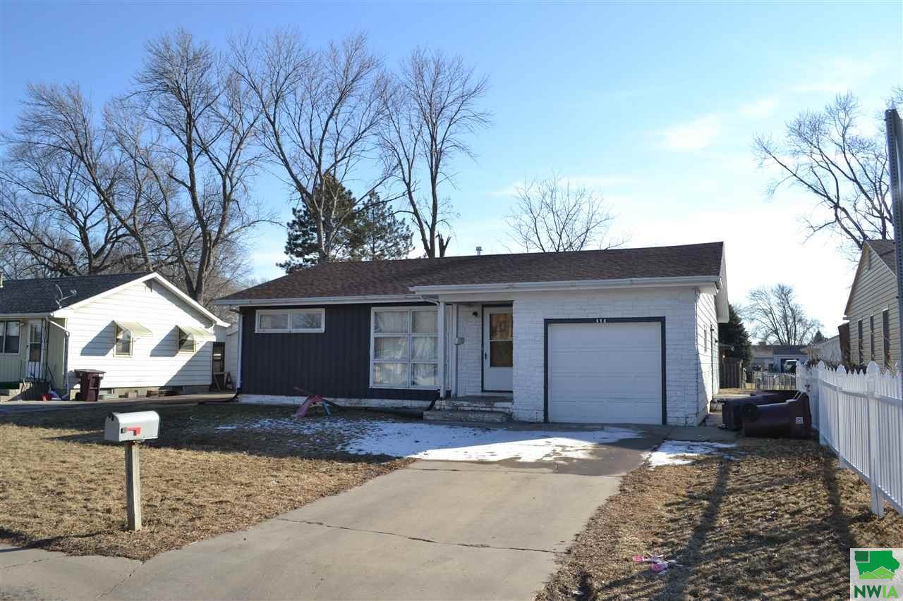 414 E 31st St., South Sioux City, NE 68776