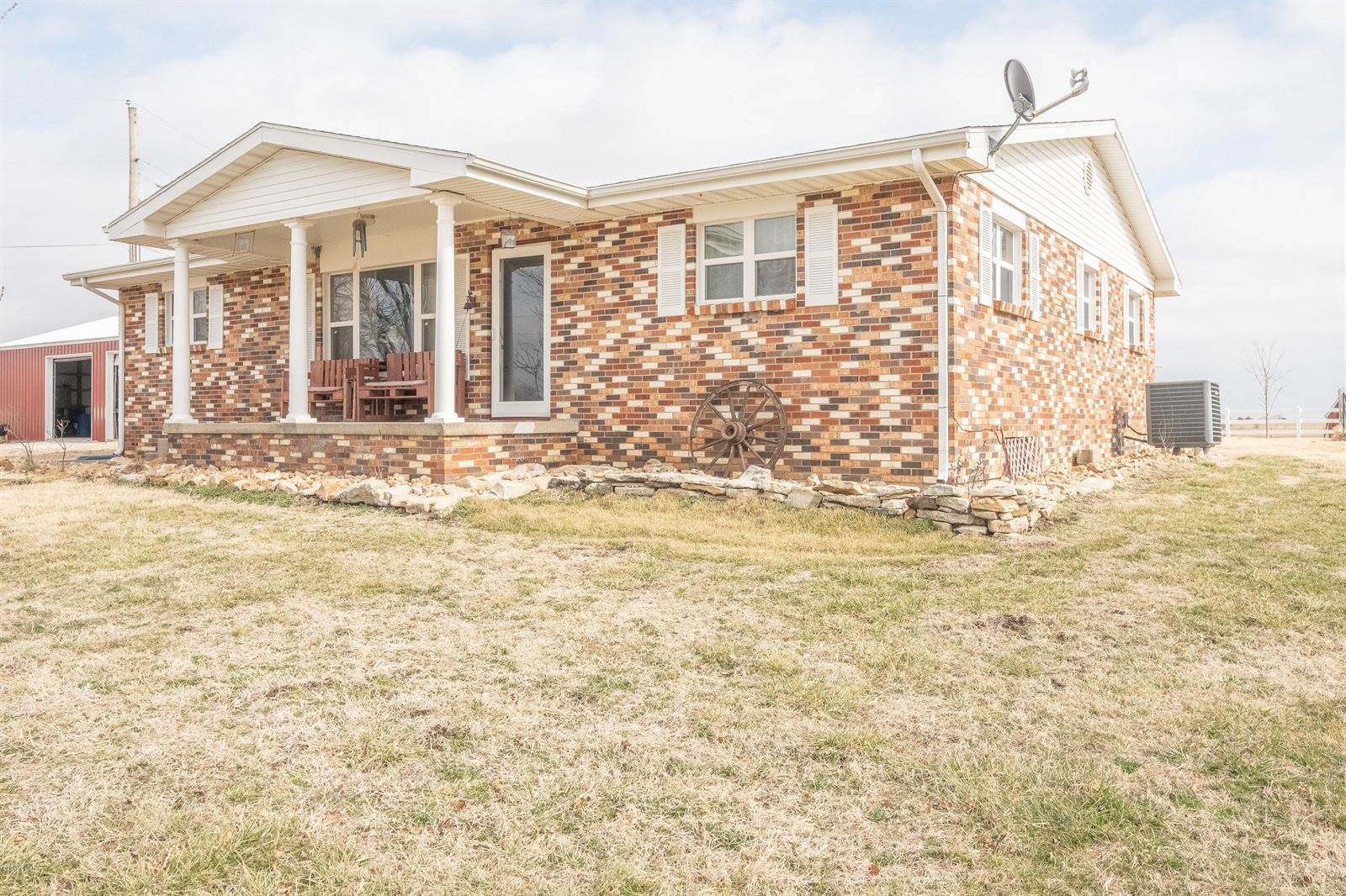 4855 Unicorn Road, Pierce City, MO 65723