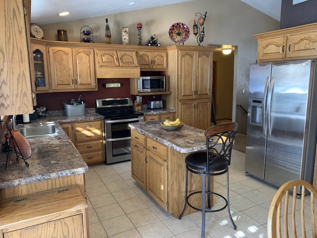 2797 Riveridge Lane, Green Bay, WI 54313