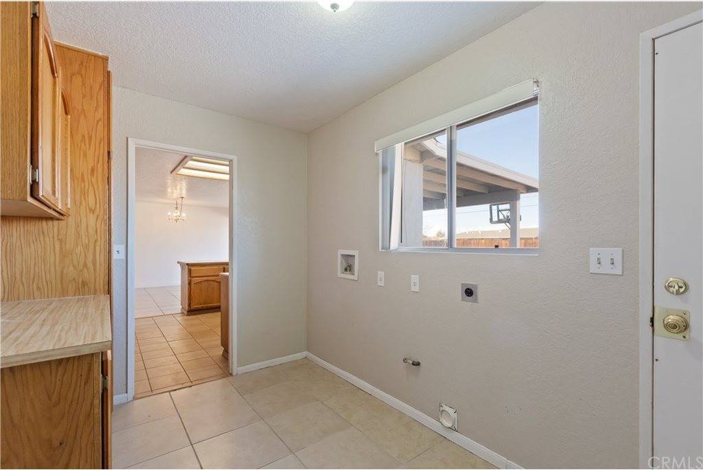 11940 Running Deer Road, Apple Valley, CA 92308