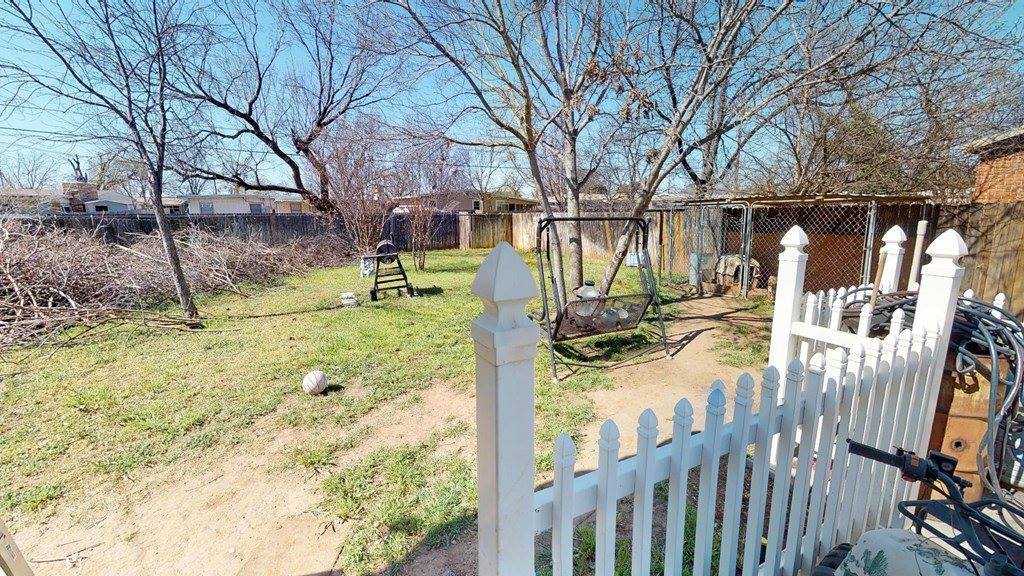 25 South Oxford Dr, San Angelo, TX 76904