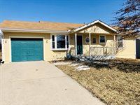 151 Park Dr, Auburn, KS 66402