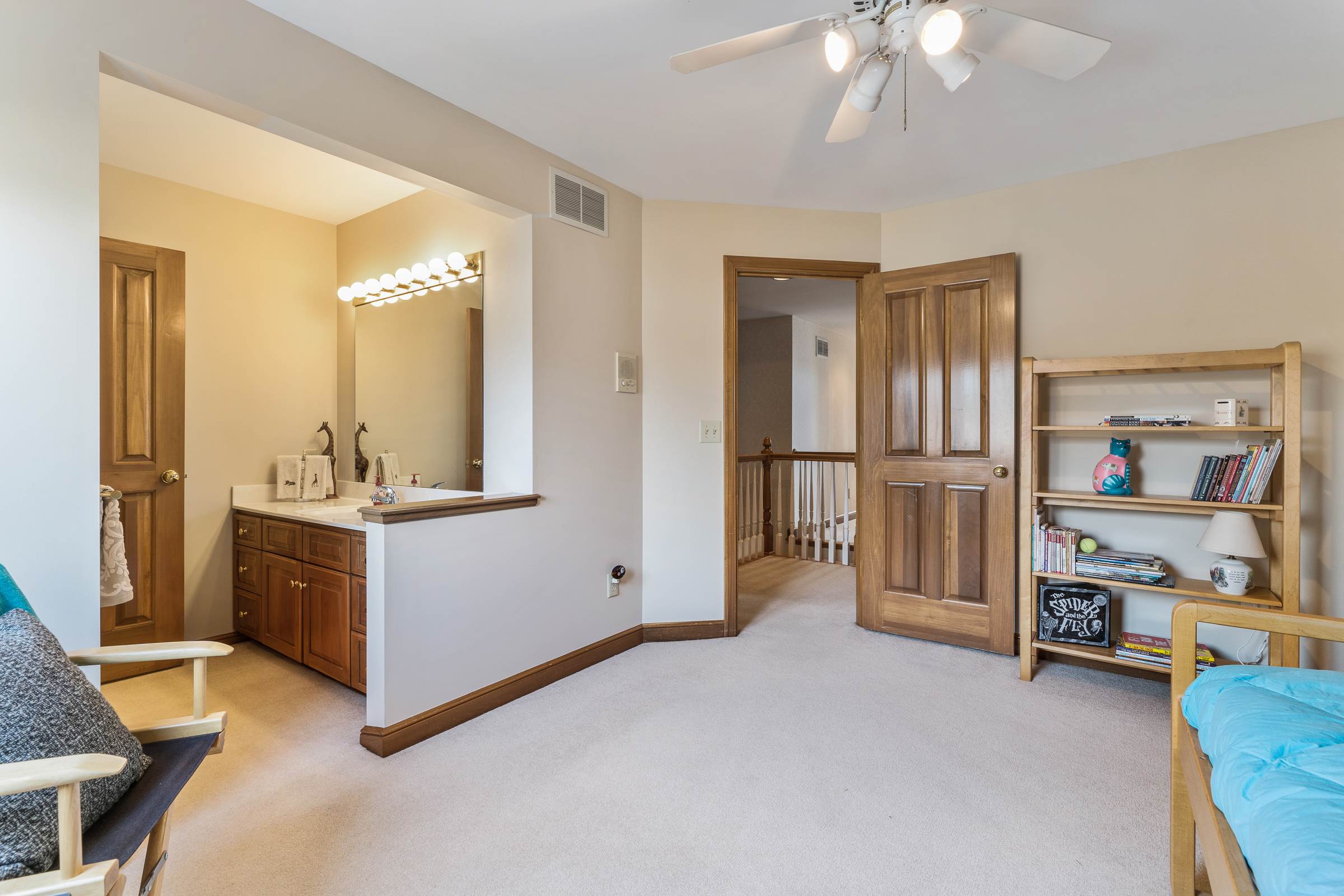 4090 Oxford Drive, Upper Arlington, OH 43220