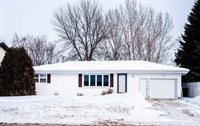 630 Wachter Avenue East, Bismarck, ND 58503