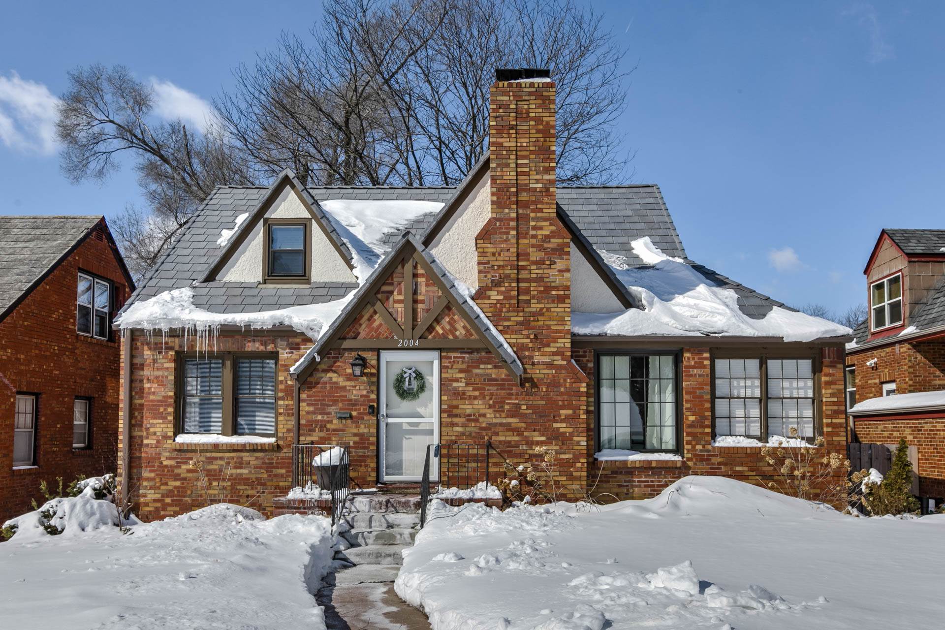 2004 N 51 Street, Omaha, NE 68104