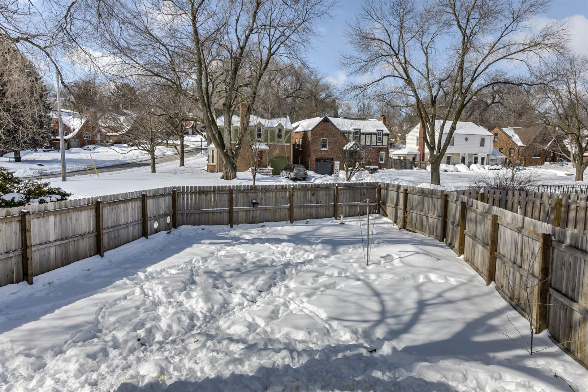 2004 N 51 Street, Omaha, NE 68104