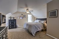 2004 N 51 Street, Omaha, NE 68104