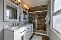 2004 N 51 Street, Omaha, NE 68104