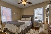 2004 N 51 Street, Omaha, NE 68104