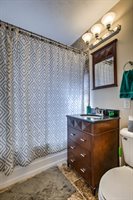 2004 N 51 Street, Omaha, NE 68104