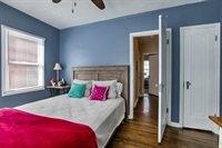 2004 N 51 Street, Omaha, NE 68104