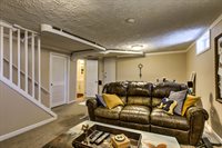 2004 N 51 Street, Omaha, NE 68104