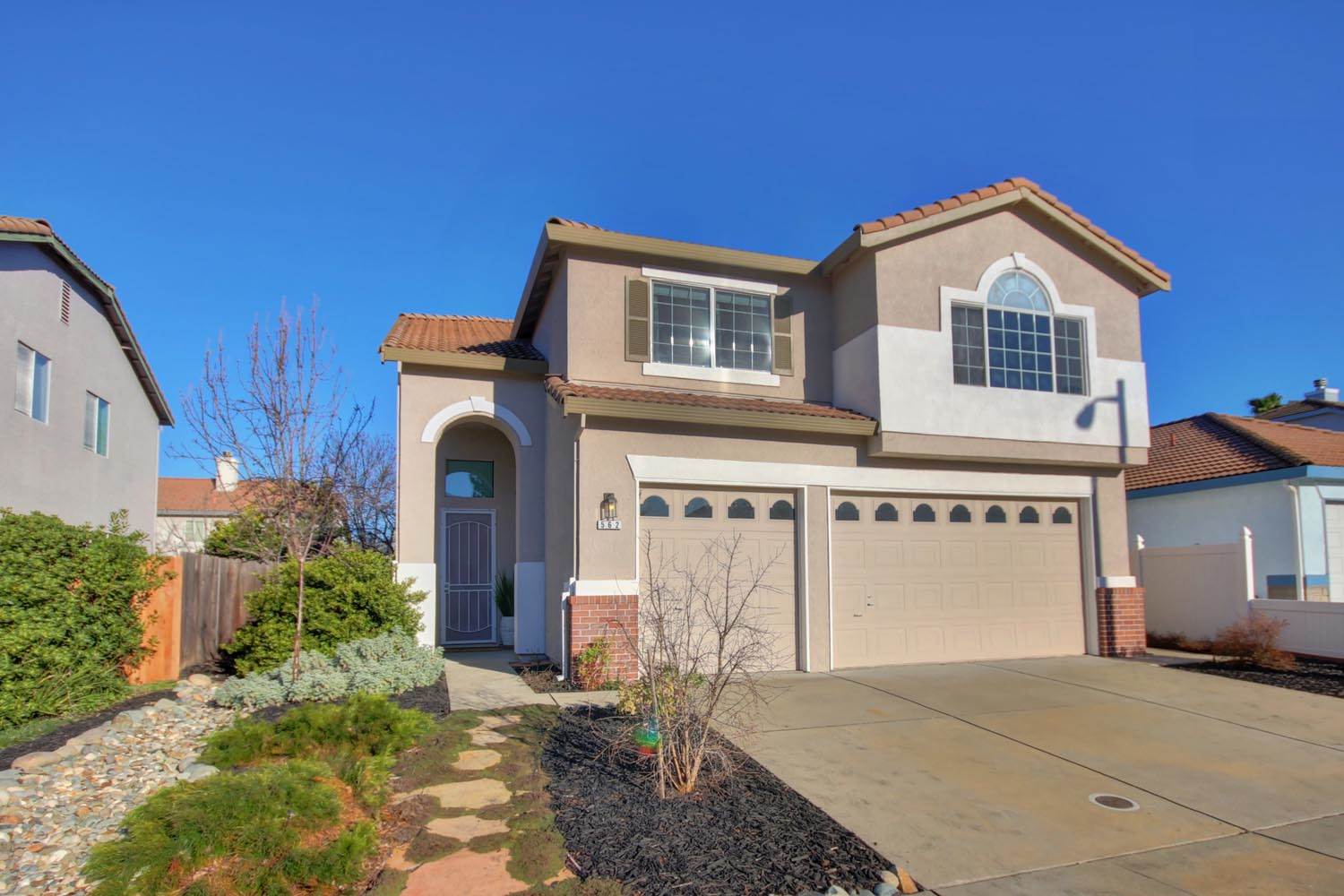 562 Bridgeford Dr., Roseville, CA 95678