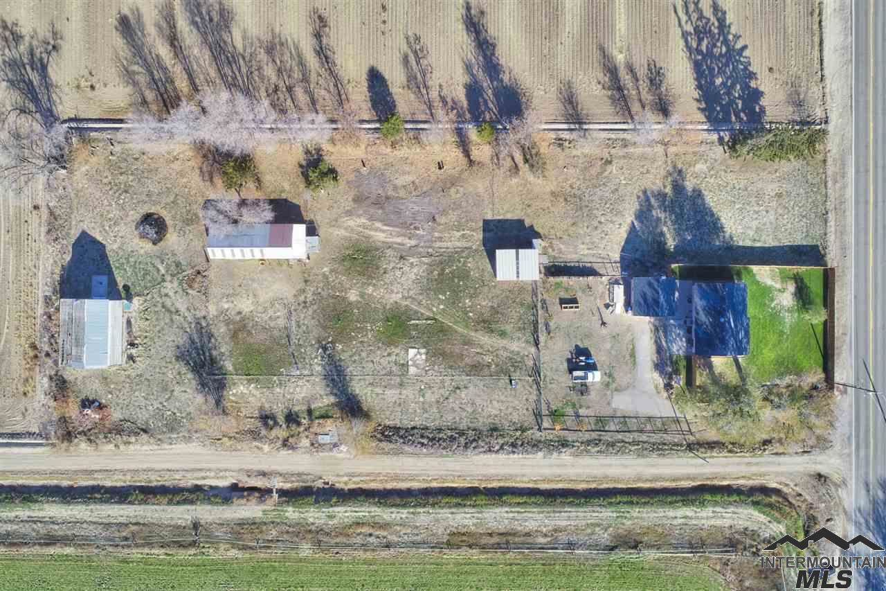 24757 Cemetery Road, Middleton, ID 83644
