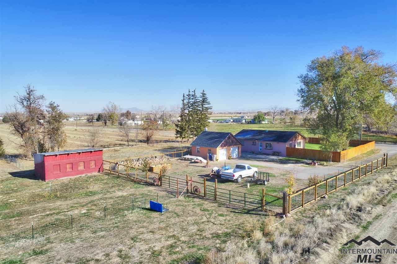 24757 Cemetery Road, Middleton, ID 83644