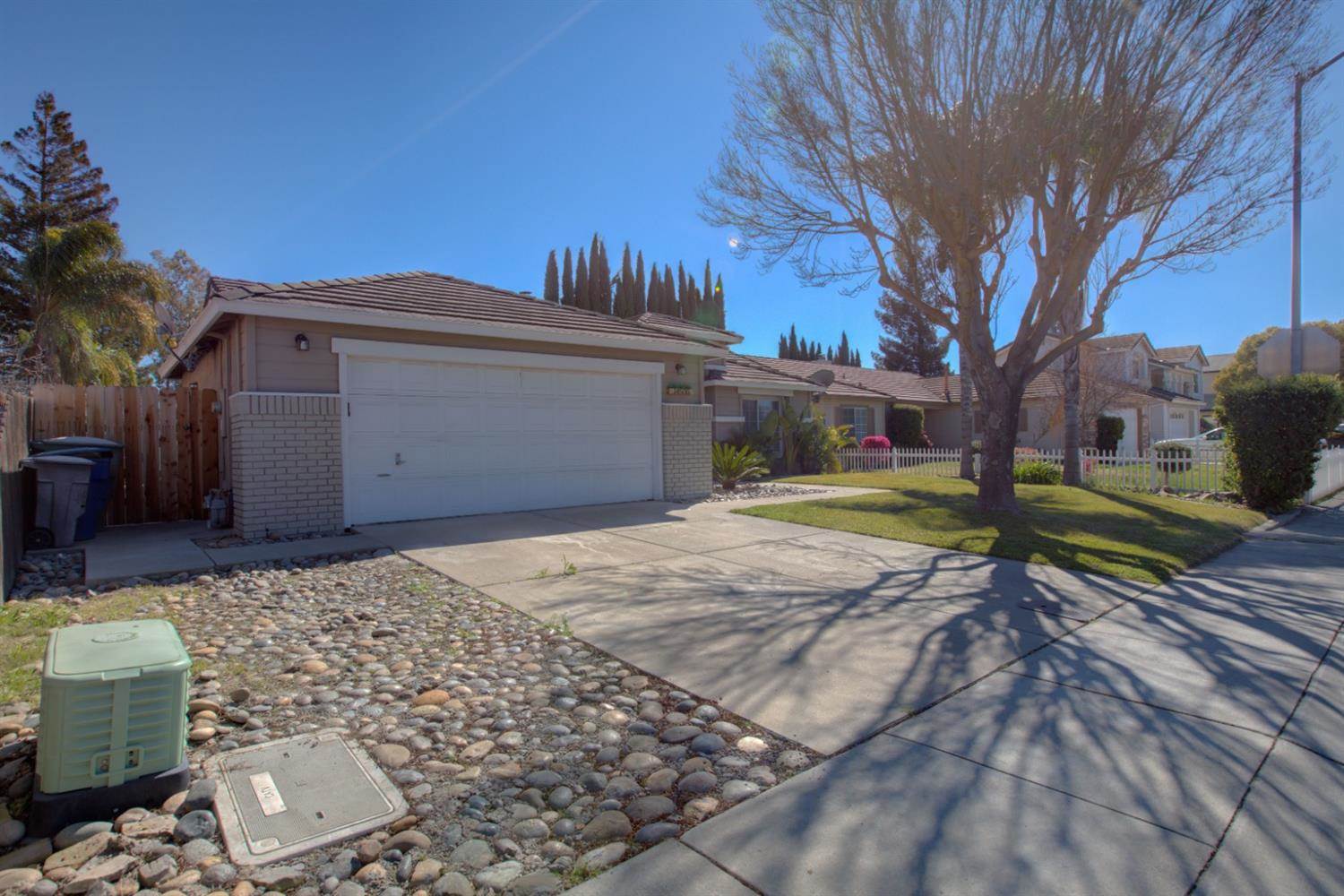 14500 Cedar Valley Drive, Lathrop, CA 95330