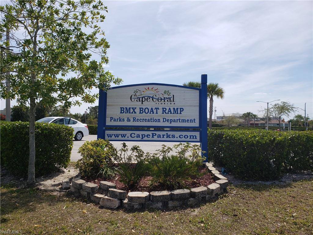 1314 SW 5th Pl, Cape Coral, FL 33991