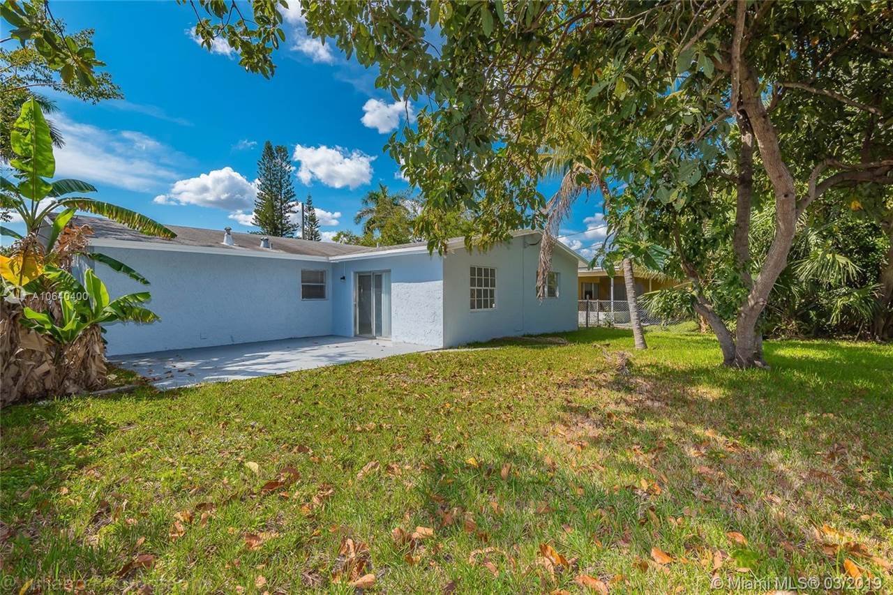 2430 NW 68th Ave, Sunrise, FL 33313