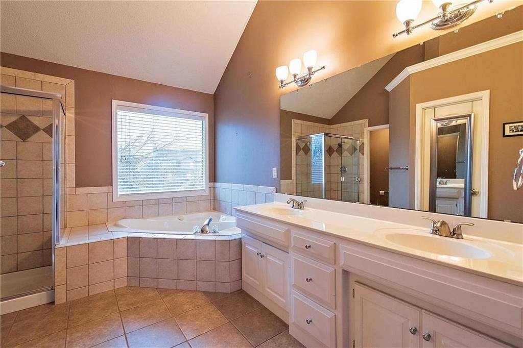 8111 West 144TH Place, Overland Park, KS 66223