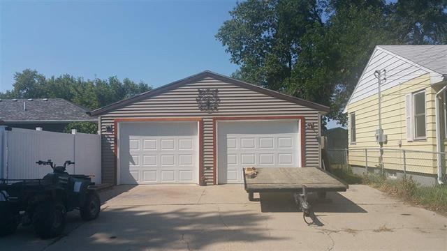 1300 5th Ave NW, Minot, ND 58703