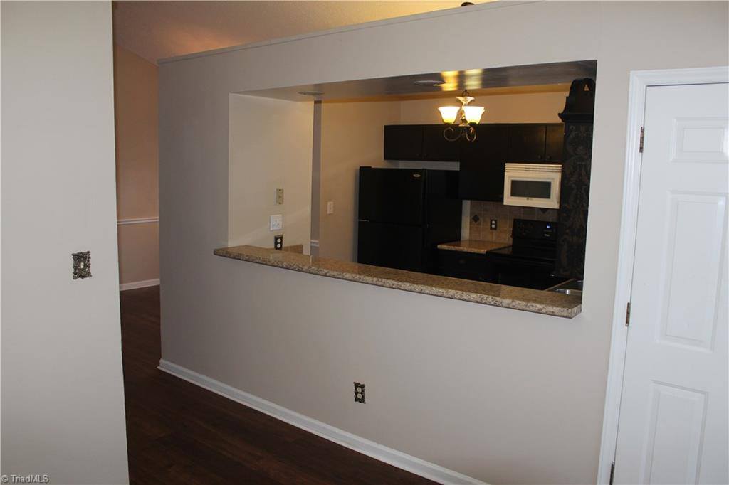 3 Stonehouse Court, Greensboro, NC 27455