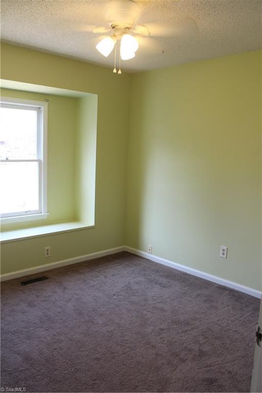 3 Stonehouse Court, Greensboro, NC 27455