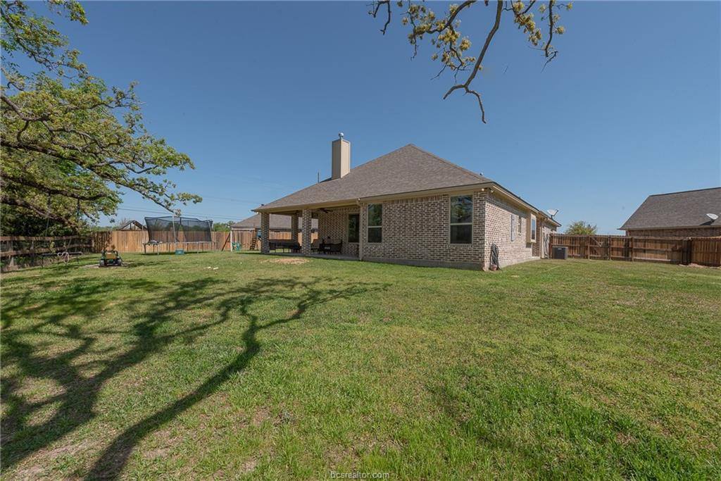 2400 Palm Court, College Station, TX 77845