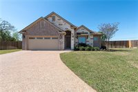 2400 Palm Court, College Station, TX 77845