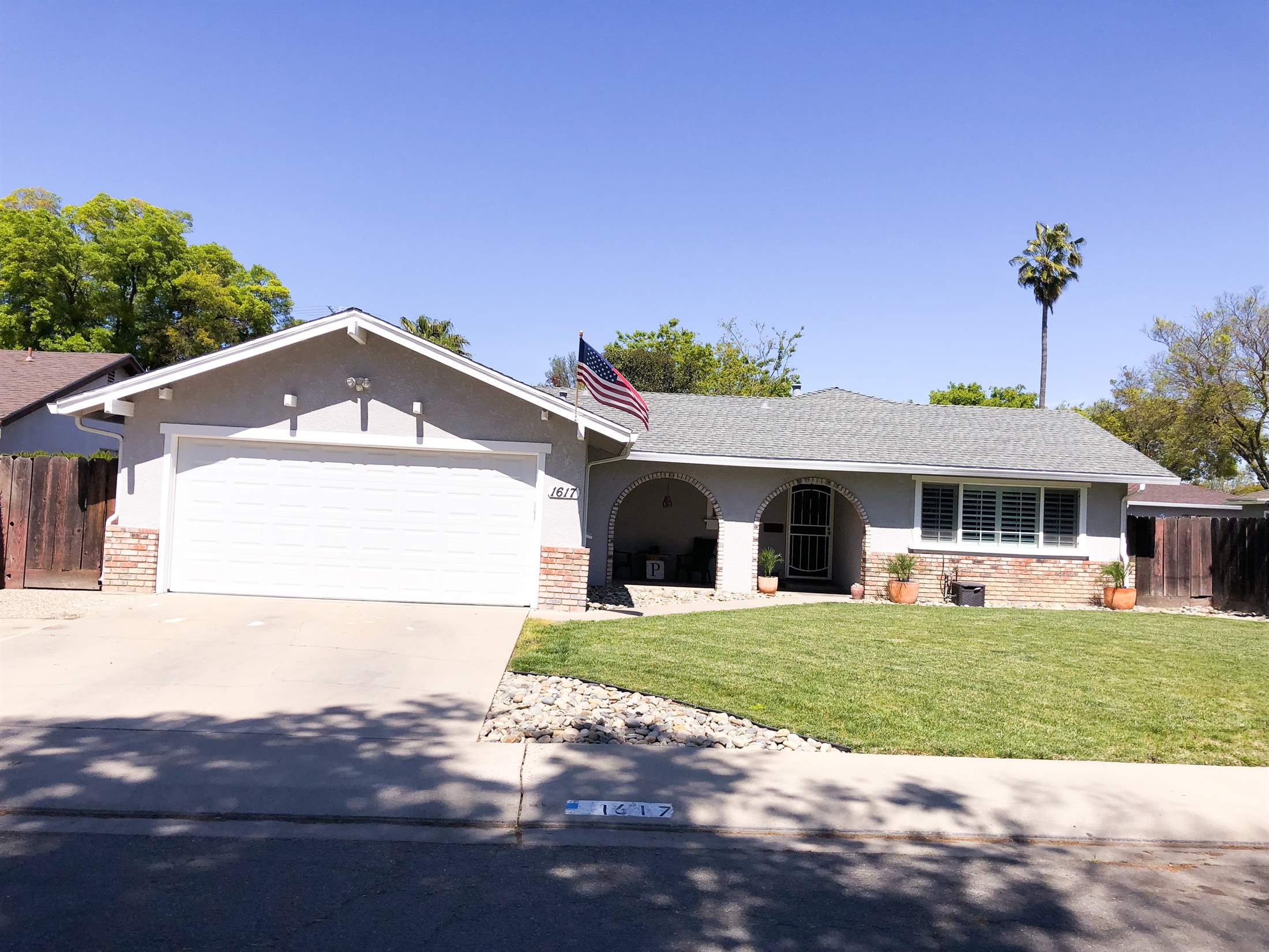 1617 San Carlos Lane, Modesto, CA 95355