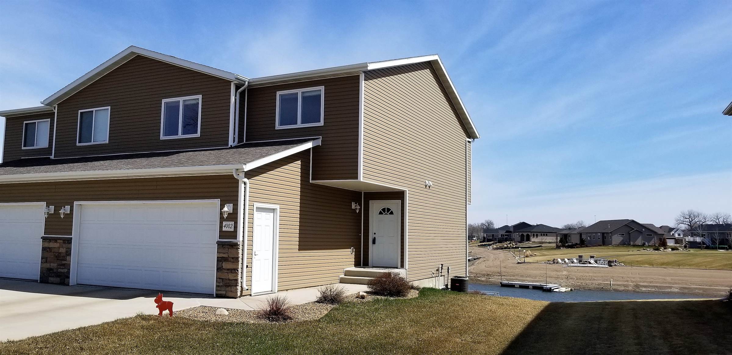 4002 South Bay Drive SE, Mandan, ND 58554