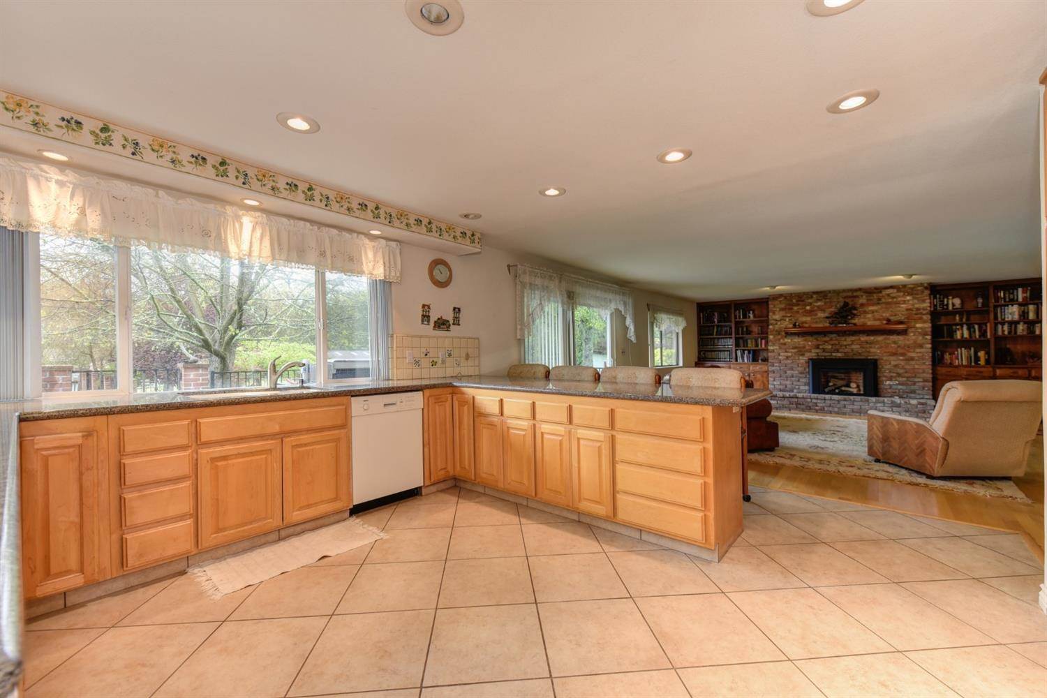 3830 Clover Valley Road, Rocklin, CA 95677