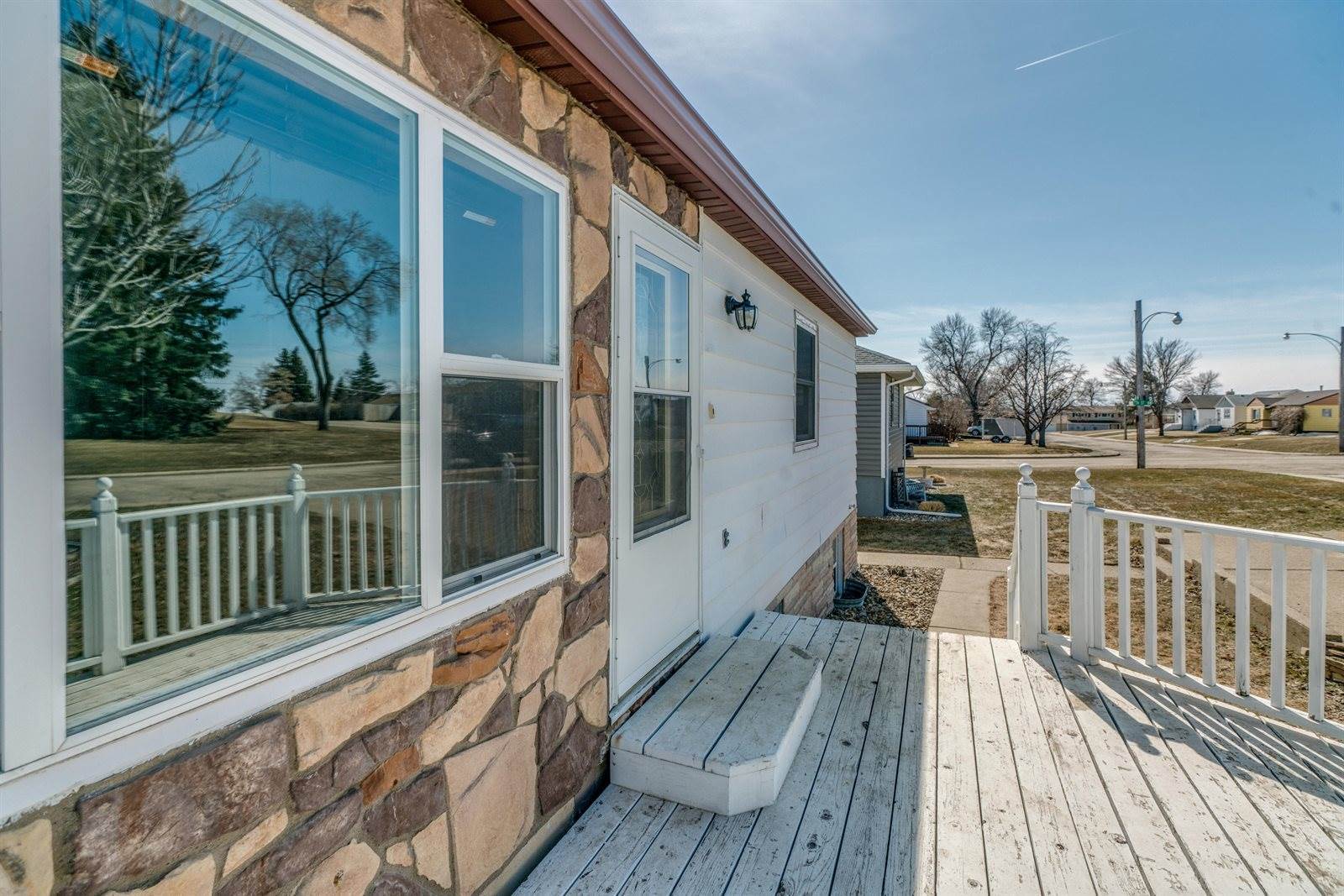 802 2nd Avenue NW, Mandan, ND 58554