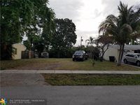 5240 NW 1st Ave, Oakland Park, FL 33309