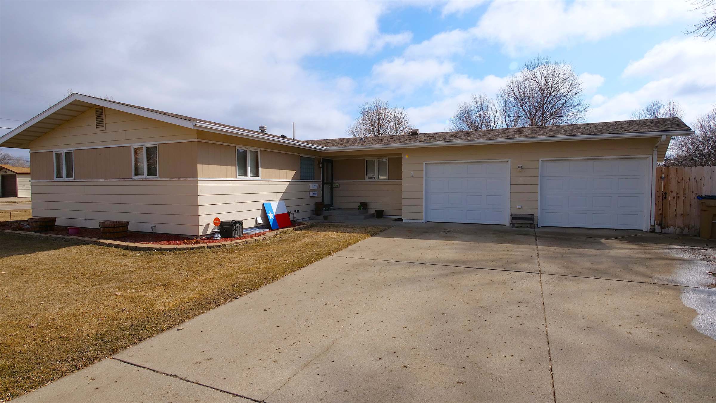 1 22nd St. SW, Minot, ND 58701