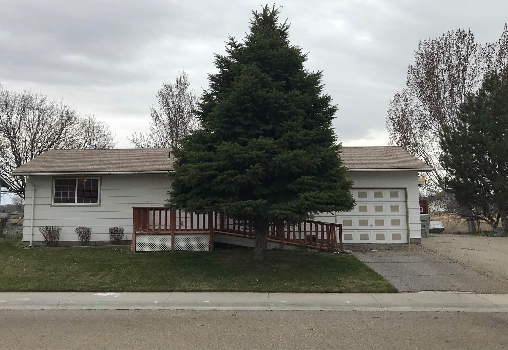 2601 E Denver, Nampa, ID 83687