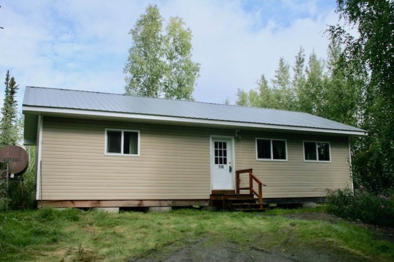 718 Barnum Drive, Fairbanks, AK 99712