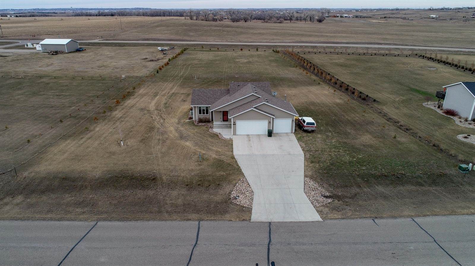 5918 Kayley Drive, Bismarck, ND 58504