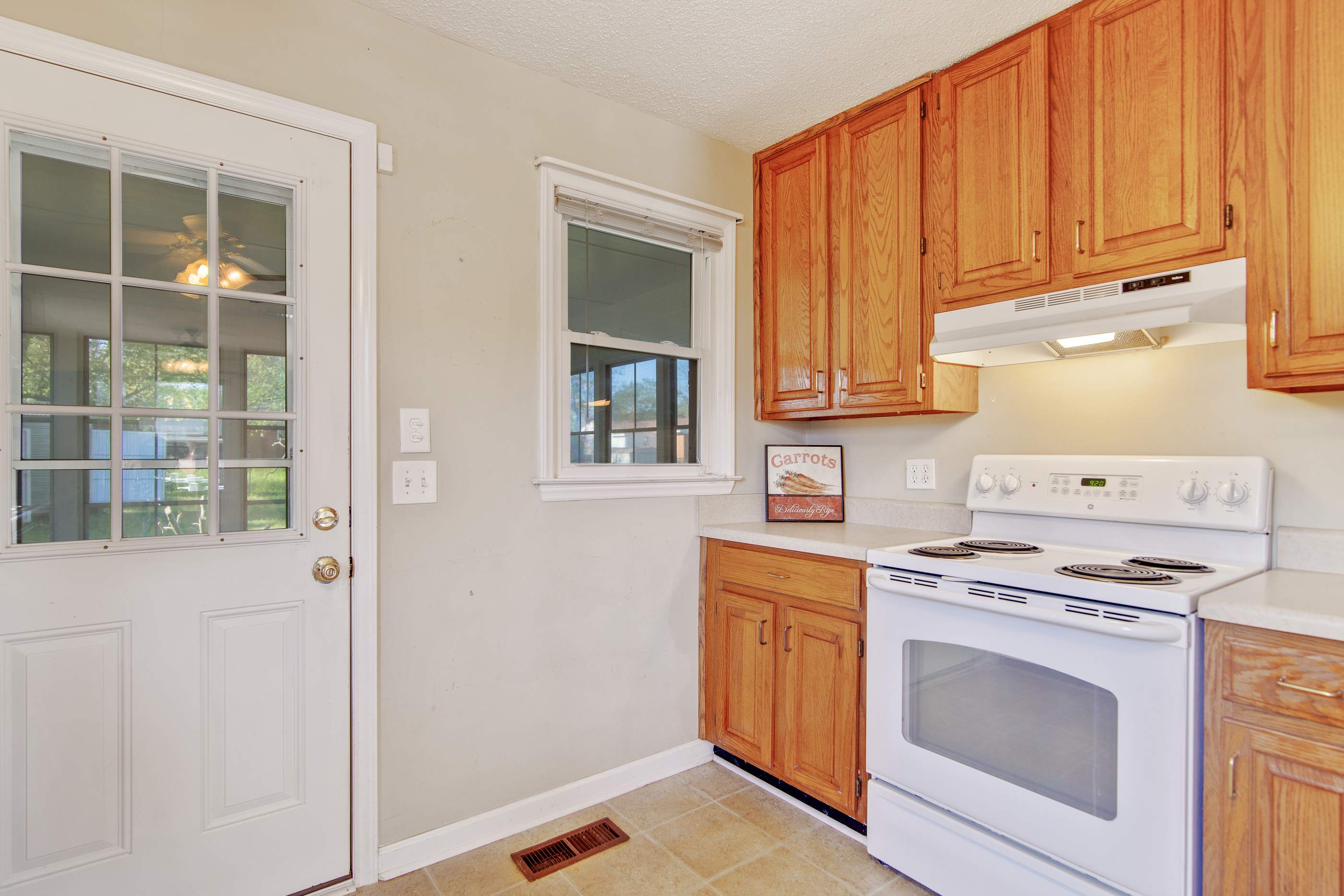 717 Tupelo Circle, Fayetteville, NC 28304