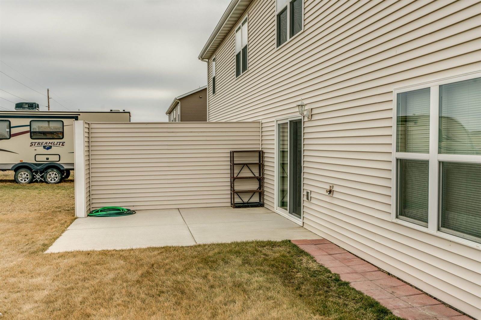 2935 Mccurry Way, Lincoln, ND 58504