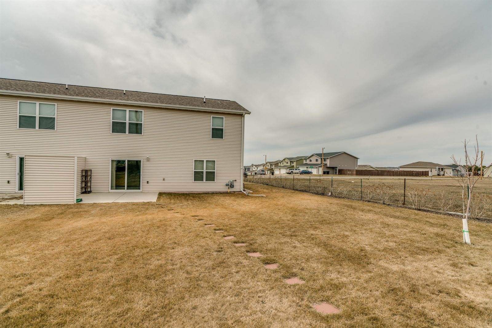 2935 Mccurry Way, Lincoln, ND 58504